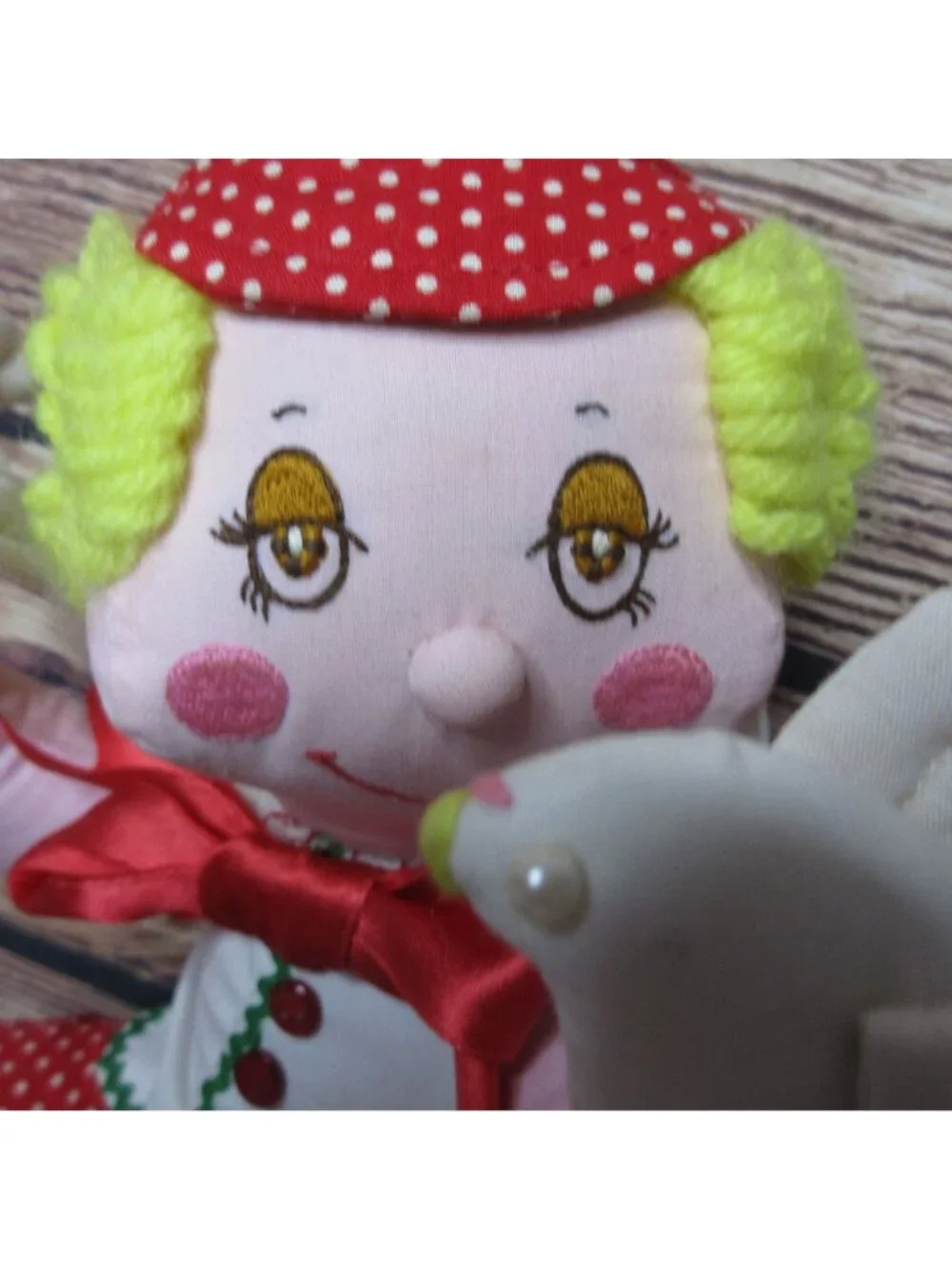 Plush Stuffed Angel holding 2 doves - 9.5